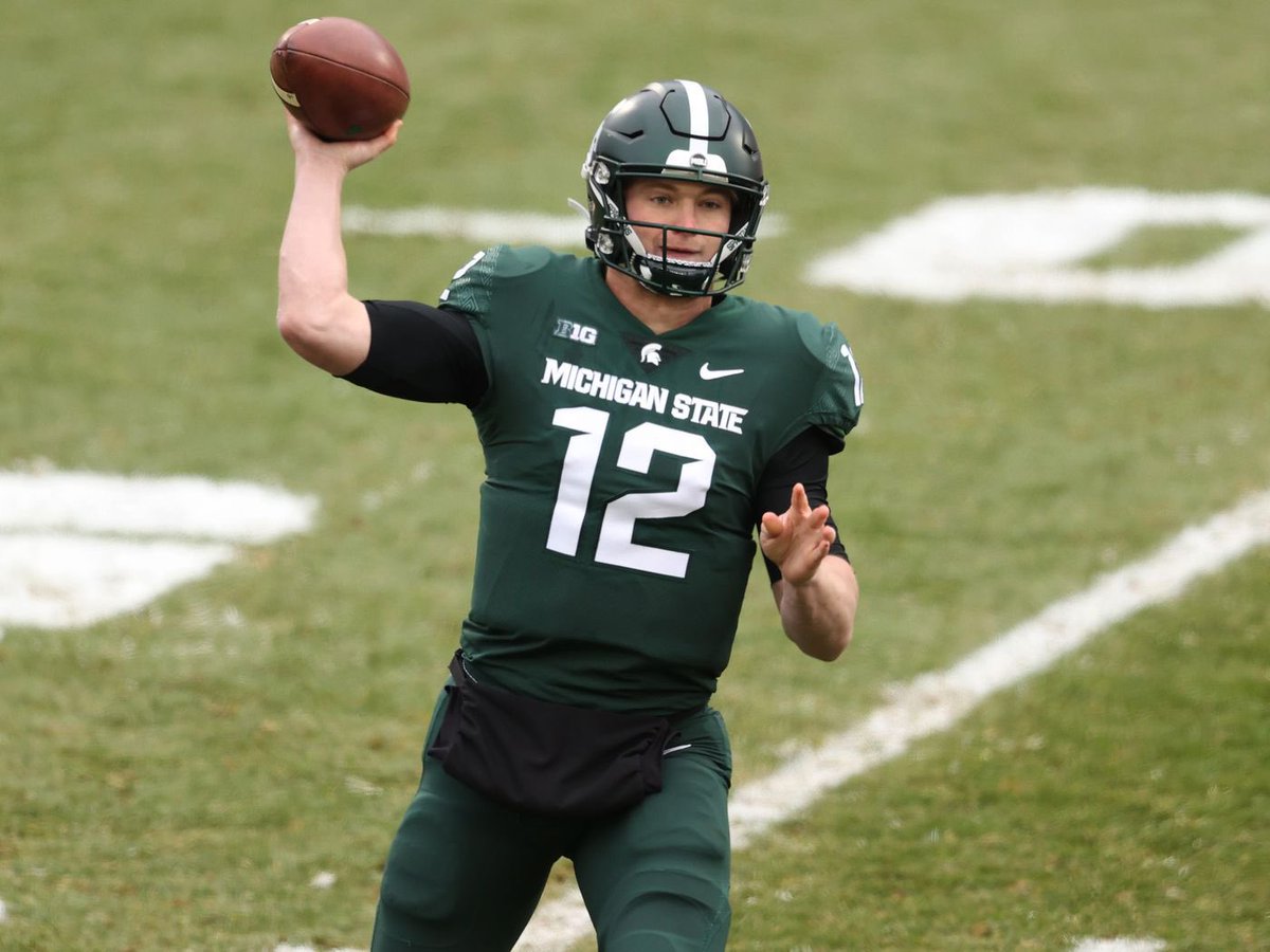 _JacksonArnold_'s tweet photo. After a great talk with @JayJohnsonFB, I am blessed to receive my first offer from Michigan State University #AGTG @mike_gallegos16 @ReedHeim @coachrodneywebb @coachjjohnson1 @kylekeese https://t.co/YJbYH6sb6I