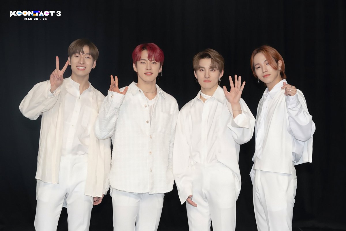 JO1_SHIROIWA's tweet photo. This one was taken before we step onto the stage. Looking super good in white, and noticed that we had such a bright smile. Well, can't blame that we are super excited to be on stage and meet all of you.

Yesterday was great, THANK YOU! https://t.co/hPOhqWcFzR