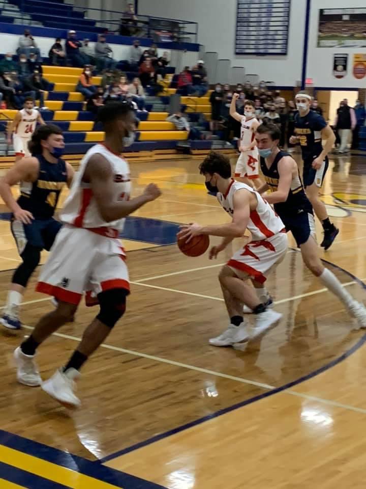 STLSharks's tweet photo. Survive &amp; advance! Congratulations to our Varsity Boys Basketball team with a big win versus Breckenridge in the District Semifinals, 56-41!! We will play the winner of Ithaca vs Merrill on Saturday at 4:00 PM! https://t.co/9K15qnbVLX