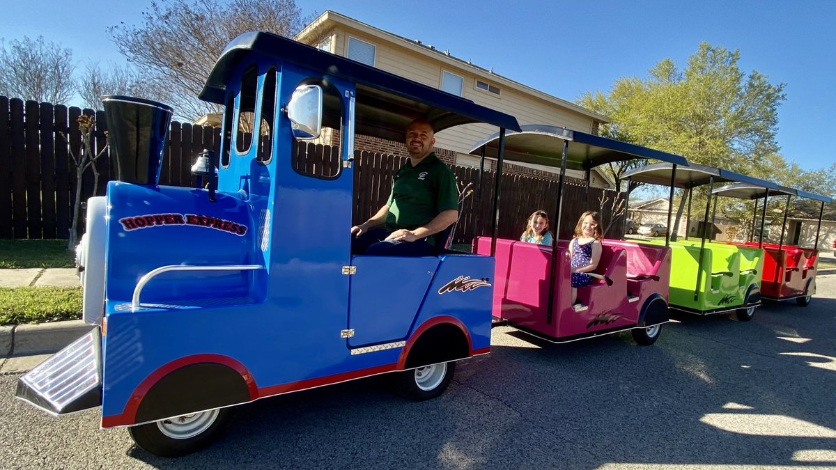 txpartyhoppers's tweet photo. Middle school teacher and coach by day, train engineer by night... #thehopperexpress #choochoo #coachhopper @mvms_athletics https://t.co/jAmooo4idT