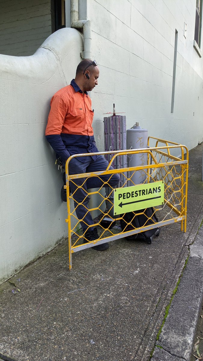 russplummer's tweet photo. @AussieBroadband this is at the Newtown node.. this muppet is pulling out wires and has disconnected my internets (again for the 2nd time in 2 weeks).. seriously!! Please sort this out!! https://t.co/02KEEVQBzJ
