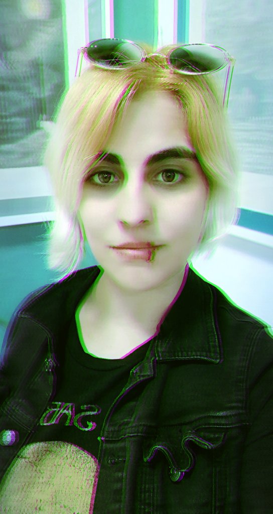 MelCreek9's tweet photo. Felt cute or som'n 🐺🎬
It's because I feel great on set #shootingday #filmmaker #goodvibes #nohardfeelings #allcool #chill #relax #chillax #sunglasses #denim #blackdenim #denimjacket #slytherin #onset #blonde #blondegirl https://t.co/J1ENiqkPXx