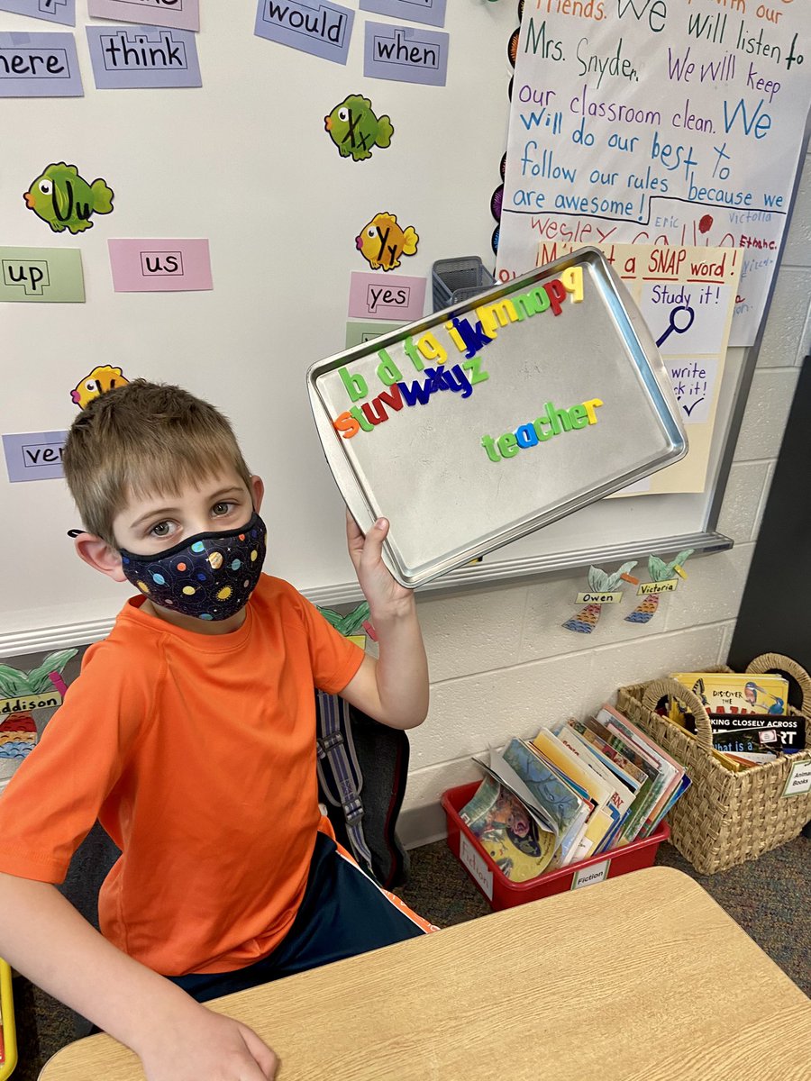 MrsSnyder_read's tweet photo. We are WORD BUILDERS! 🦺🔨#wilsonsd #wilsonschldist #GVproud https://t.co/xQ64brfbWY