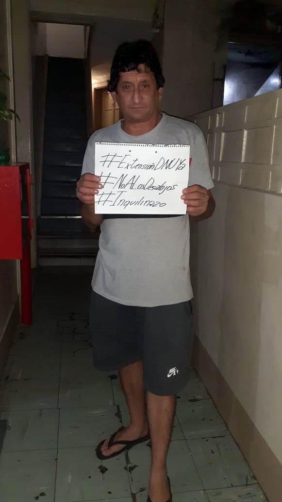 Seguimos compartiendo fotos.
Subí a tus redes o mandanos foto con los hashtag:
#inquilinosenemergencia
#noalosdesalojos
#Inquilinazo
#ExtensionDNUYa
#plandedesendeudamiento
#YoMeSumo
Por el derecho a la vivienda y a un alquiler justo!
Basta de especulación inmobiliaria!