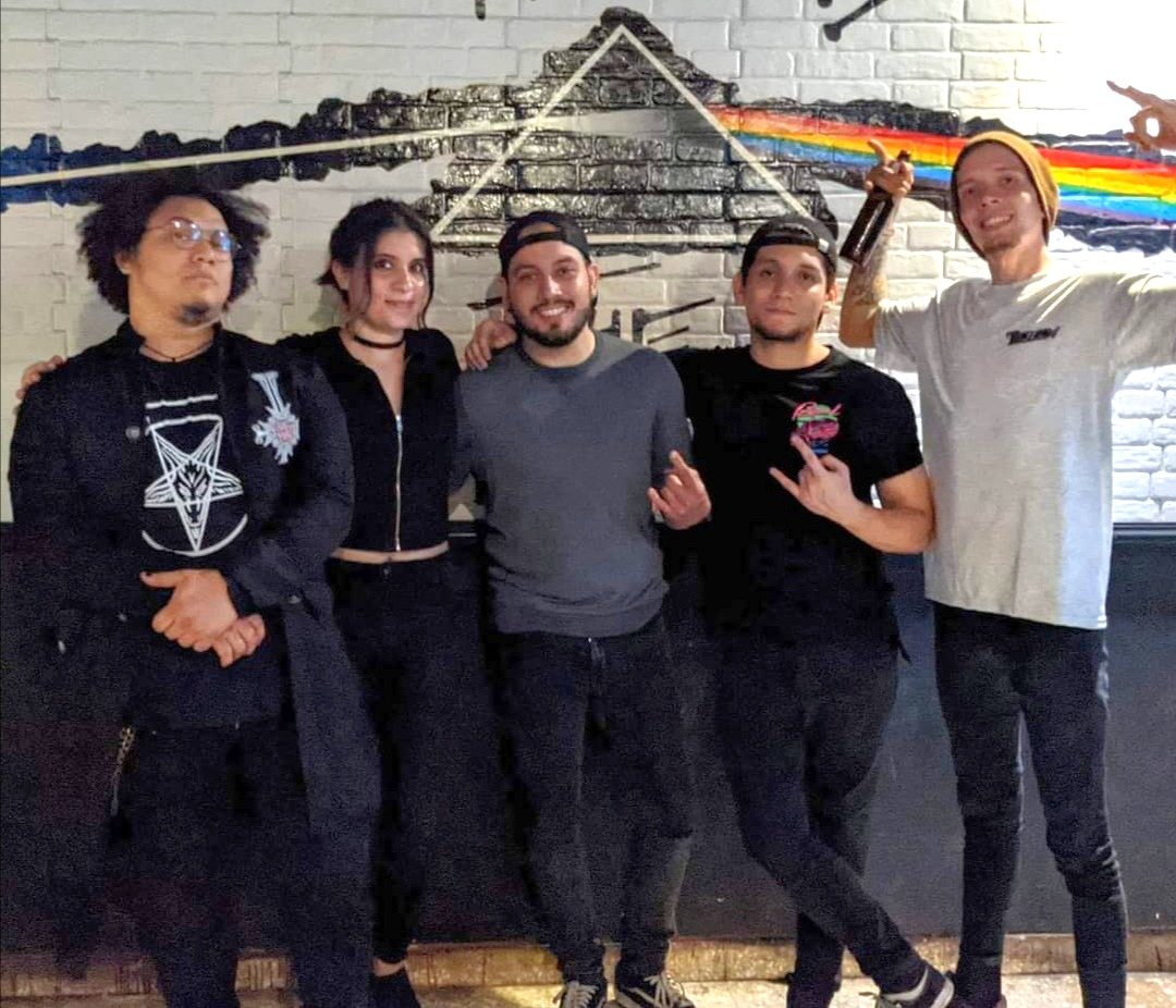 Excelsyum's tweet photo. Gracias a todos por llegar a apoyarnos al toque del sábado 20 de Marzo en Ronkonrolas. 🔥 Sigan nuestro perfil, pronto venimos con material original en #Spotify

#excelsyum #metal #nicaragua #weliveweloveweplay #music https://t.co/rCdlYQfTgO