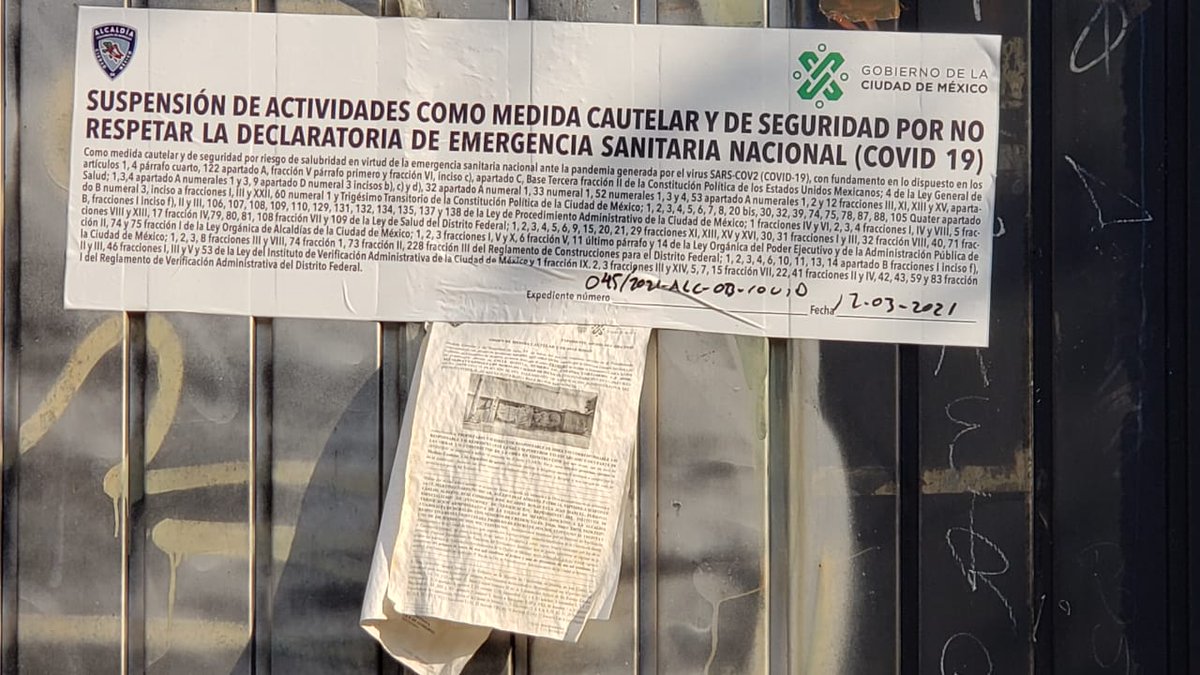 asedano's tweet photo. En la calle de Zotitla en Cuajimalpa hay una construcción ilegal. Pusieron unos "sellos" que convenientemente dejan continuar con la obra. @AdrianRubalcava @seduviCDMX @Claudiashein atentos por favor a este caso de corrupcion. https://t.co/uK4lTOhAQD