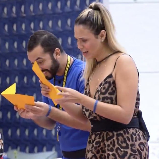 thaygoooo's tweet photo. Sarah descobrindo que o Lula tá solto 

#BBB21 Joelma e Pabllo vittar no BBB te amamos miss xepa juliette na vogue https://t.co/z28I0BrbIt