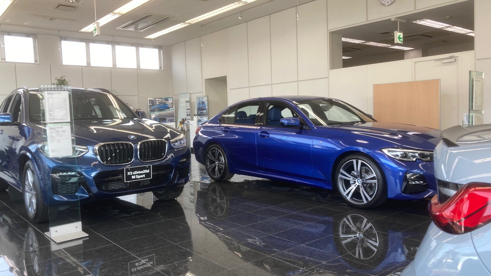 Mizzy タイヤ交換と ブレーキに関する警告が出てるので パーツ交換してもらうために来た Murauchi Bmw 相模原支店 In Sagamihara Kanagawa T Co Vcc99t8not T Co Pbjyh4msz4 Twitter