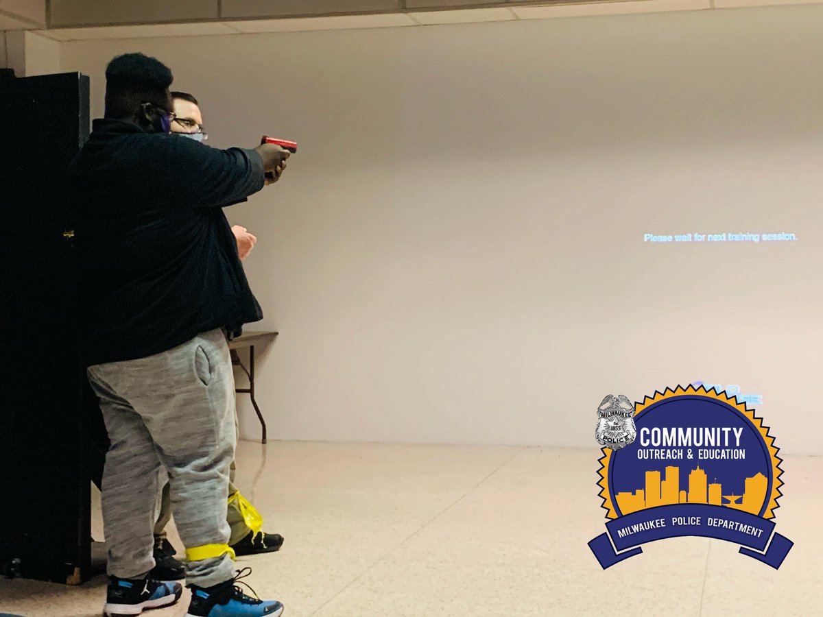 MilwaukeePolice's tweet photo. #MKEPD #HappeningNow Milwaukee Police Department-Office of Community Outreach & Education #CitizensAcademy week 4 #ForceScenarios. #MiloRange https://t.co/cd0S0nw69Y