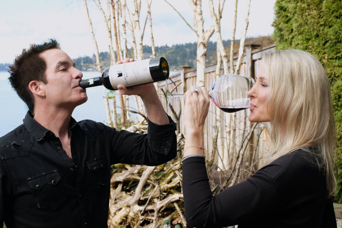train's tweet photo. It's always a good time for @SaveMeSF wine 🍷

Sign up to the allocation list by April 4th at 11:59 PT to have the first chance at buying our 2018 Limited Reserve Cab on April 5th before it’s available to the general public. Only 200 cases made! https://t.co/ElzOMcVh49 https://t.co/HzzBnUQV4Y