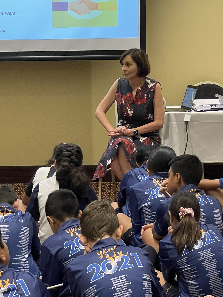 Fiona_Foley's tweet photo. Wonderful master class with Catherine Attard. Start with a number talk, dive deeply into an investigation and reflect with students about the mathematics! #noticingthemaths @MathsNSW https://t.co/jHRxBWNxgE