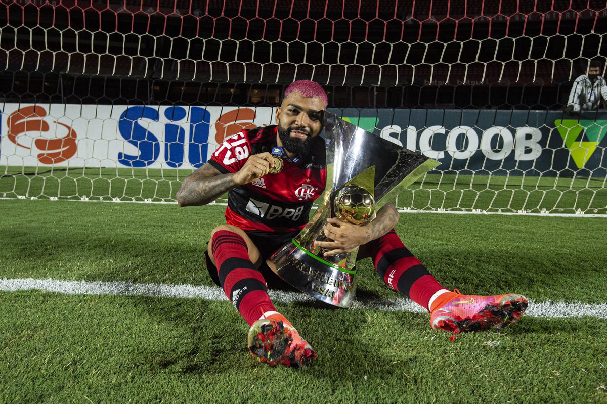 Flamengo's tweet photo. Gabi da AE4... você vai me desculpar, mas eu estou fechado é com o Gabi da turma #CRF 😂😂😂

📸 @AlexandreVidal1 / CRF https://t.co/jpa8bUguWy