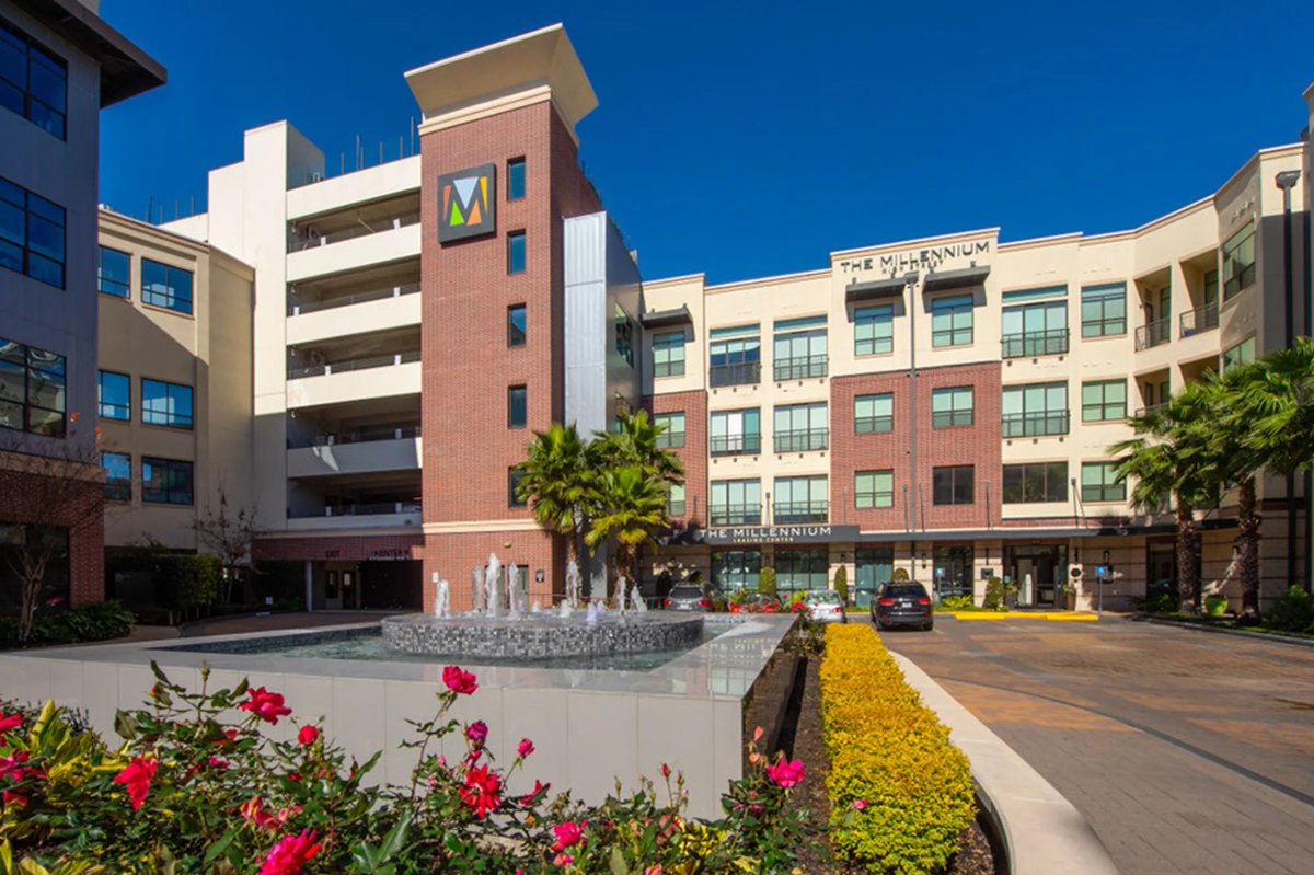 LocatingPros's tweet image. Today we're featuring The Millenium in #Houston, #Texas

Luxury in Houston is right at your fingertips, you just have to sign on. Amazing living at The Millenium High Street! Comfort and sustainable living at a wonderful price. No compromises here. Live a luxury urban lifestyle