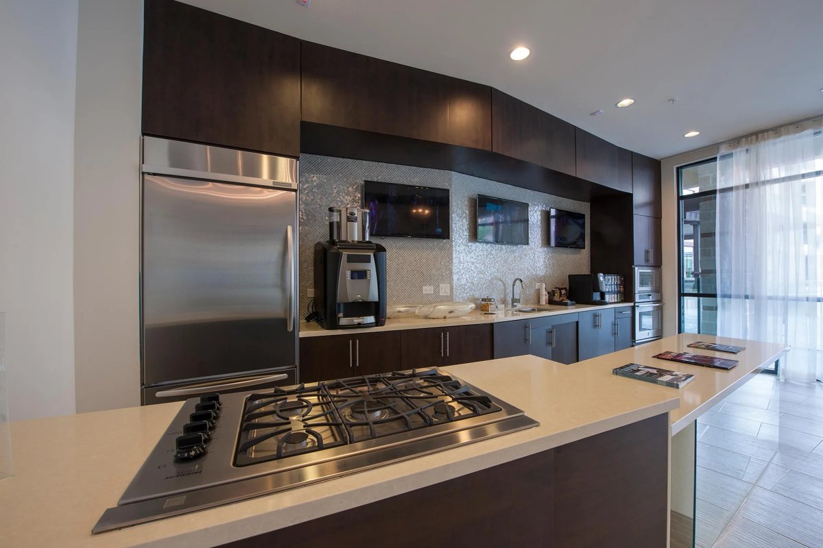 LocatingPros's tweet image. Today we're featuring The Millenium in #Houston, #Texas

Luxury in Houston is right at your fingertips, you just have to sign on. Amazing living at The Millenium High Street! Comfort and sustainable living at a wonderful price. No compromises here. Live a luxury urban lifestyle