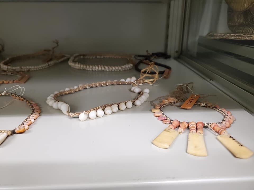 Marshallese ingenuity and creativity will never cease to amaze me! Marshallese weavers are top tier 💯

*pictures were taken by my Aunt Meitaka who is in Berlin, these handicrafts are in a Museum and they are from the 1800-1900s