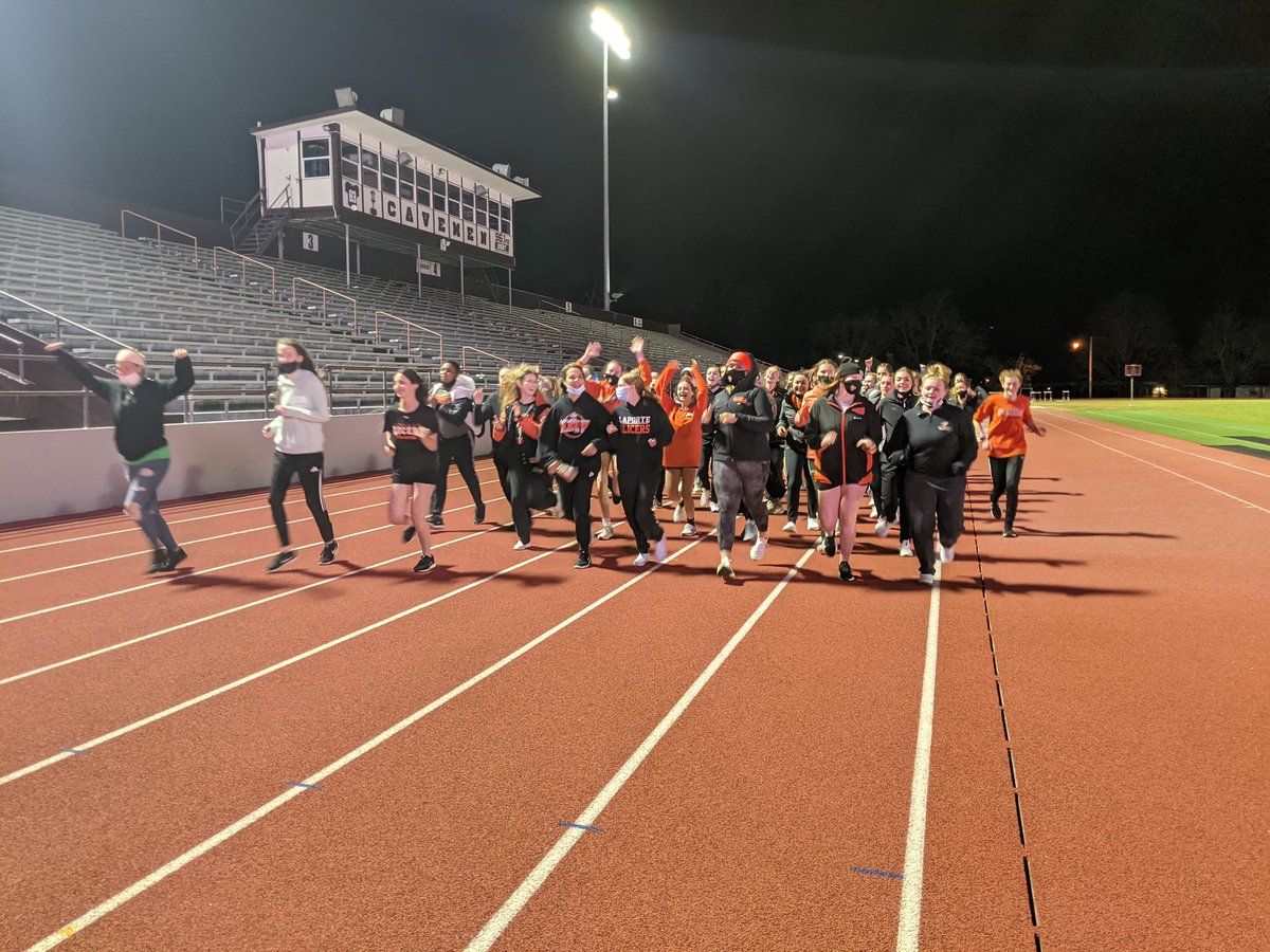 SlicerLPGTF's tweet photo. Last night was SUCH a fun dual meet! We had some amazing performances and many new PRs! Thank you for hosting, @CavemenGTrack! It was great competing in person this year, although last year's #quaranteam virtual competition was one for the books! https://t.co/duYtZkDMsk