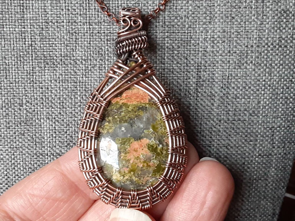 BrookeB38491557's tweet photo. Excited to share the latest addition to my #etsy shop: https://t.co/VdGw3sp17A  Unikite Copper wire wrapped Pendant, Copper Necklace, intricately #wirewrapped, artisan handmade jewelry, #unikite #springjewelry #teardrop #copperjewelry #bohohippie #green https://t.co/RjVoZU15RD