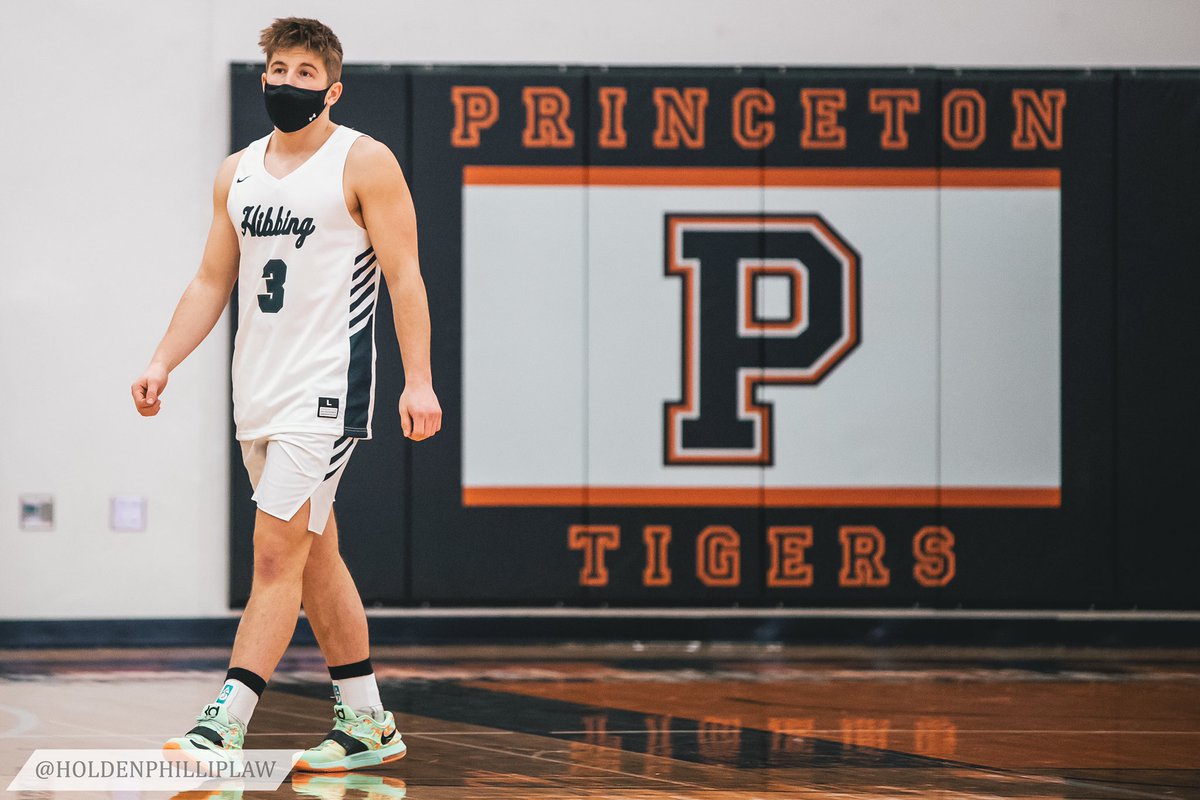 holdenlawphoto's tweet photo. SECTION CHAMPIONS!!! #2 takes down #1 !!! @BluejacketBBall takes down @PrincetonBoysBB in the @MSHSL Section 7AAA Final!! https://t.co/qhN37Pp1J1