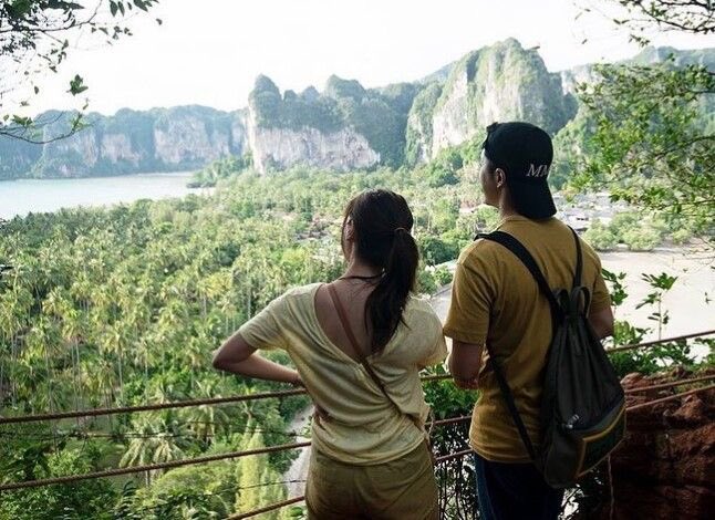 mainebombita's tweet photo. Para akong nag tour sa Asia.
Palm and Gink deserve niyo ang isa't isa.
#friendzonemovie https://t.co/1qnyFYQfmv