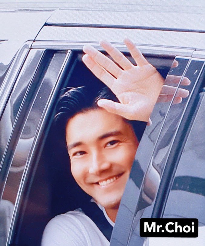 210326 Siwon :)
카리스마는 온데간데 없는 훈훈함♥️ 정말 그 어느 때보다 더 무대가 그리운 오늘이네요...ㅠㅠㅠㅠ 코로나 제발 사라져라😭😭😭
<a href="/siwonchoi/">Siwon Choi</a>
#시원 #최시원 #슈퍼주니어 #하우스파티 #siwon #siwonchoi #superjunior #HouseParty