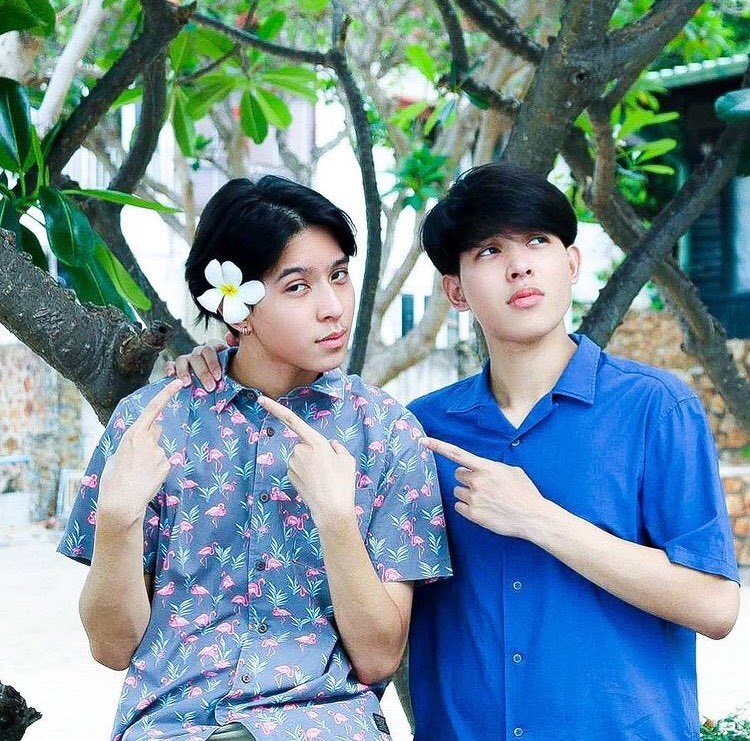 AjJjFamilyfc's tweet photo. โอ๊ยยย น้องค้าบบบบ 😆❤️💙

ig :jj__chayakorn

#aj__chayapol #jj__chayakorn 
@aj__chayapol @JjChayakorn https://t.co/pqQp7XlcIS