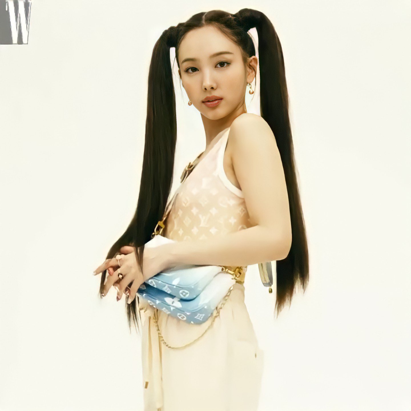 Twice Nayeon Louis Vuitton  Nayeon, Im nayeon, W korea