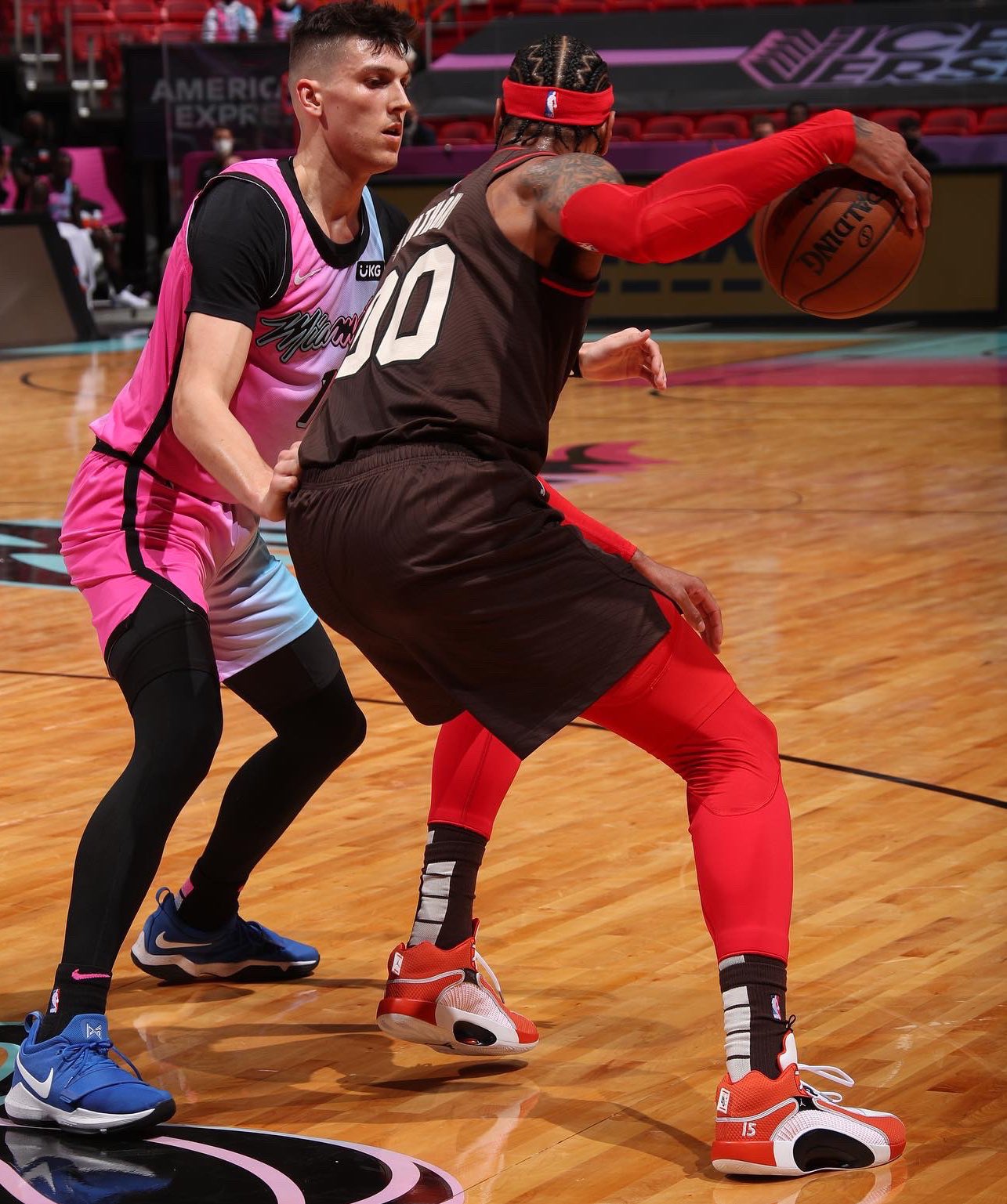 Carmelo anthony deals shoes 26