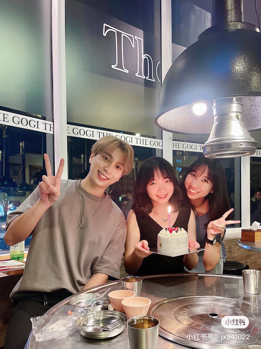 LawrenceHiew22's tweet photo. Throwback to birthday celebration for my friend at The Gogi Korean Restaurant and love their BBQ so much.

#LawrenceHiew #丘俊鑫 https://t.co/q6I2SLx2IC