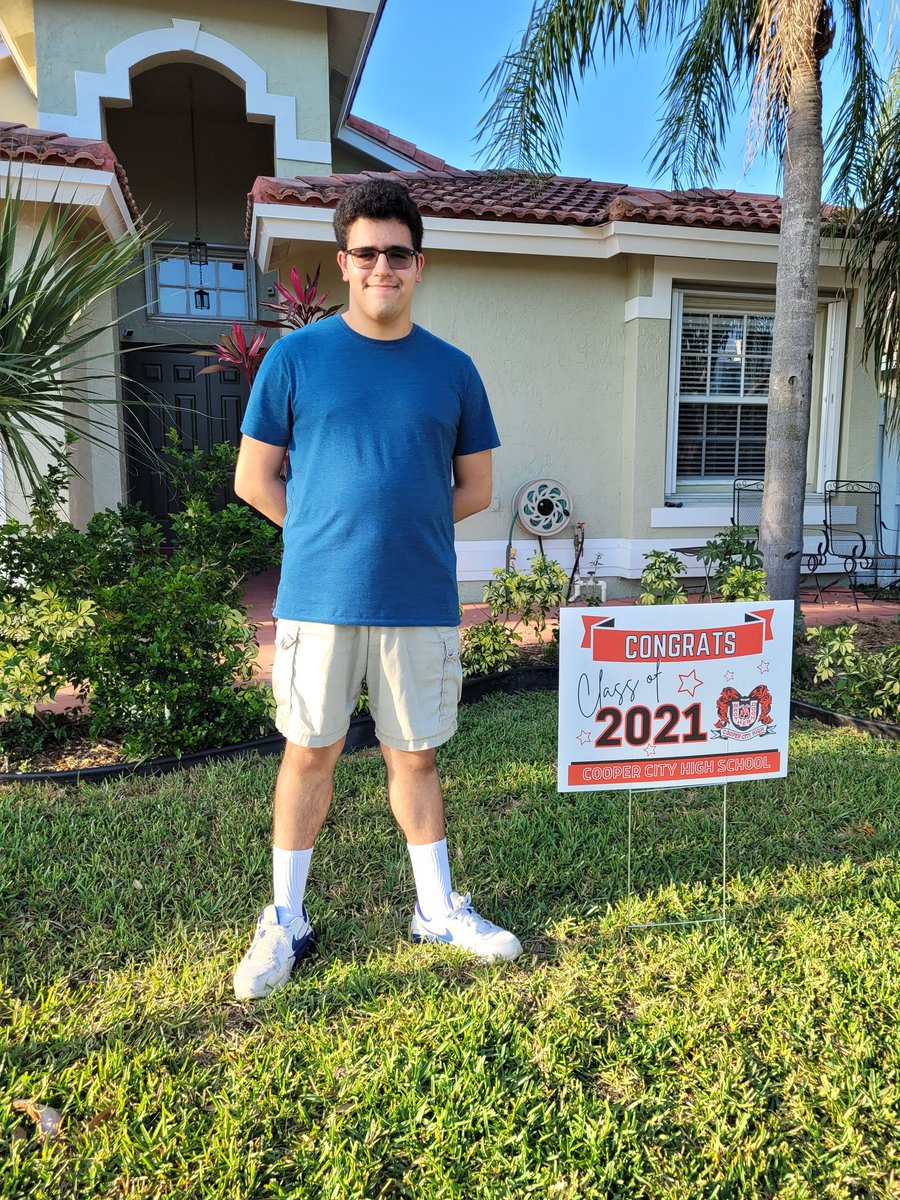 Mary Robledo tweet media