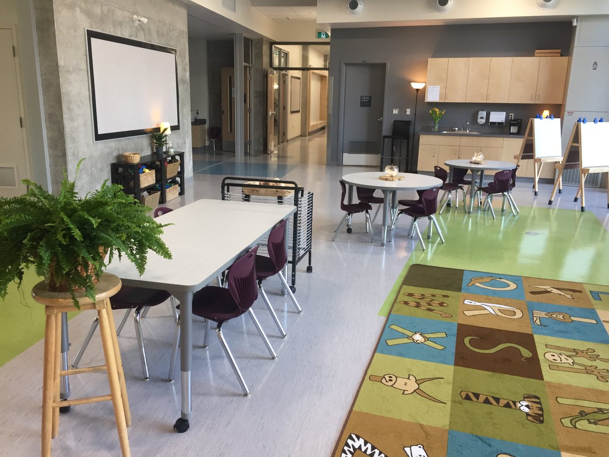 KelliVogstad's tweet photo. Loving our shared open learning space which our four early primary classes open onto. #earlyprimary @MaddaughSD36 @Surrey_Schools https://t.co/NieGTZwq7h