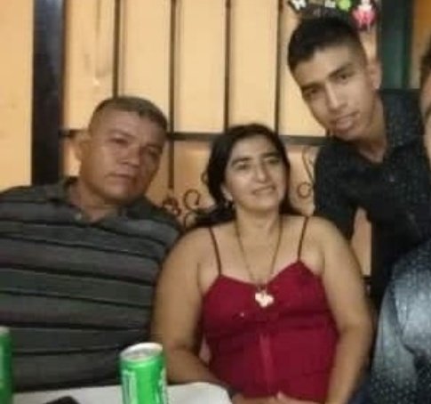 JuniorParra19's tweet photo. Denuncian que una familia fue asesinada por la fuerzas armadas venezolana en El Ripial parroquia Urdaneta en Apure y crearon un falso positivo. https://t.co/5NBE4UThJS