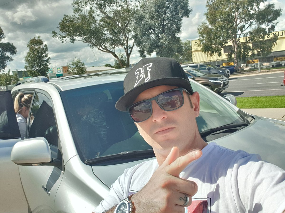 Logga2012's tweet image. @uk_hydra merch straight from @ReunionApparel When its all said and done, this is a game changer for our organisation. #HydraForever