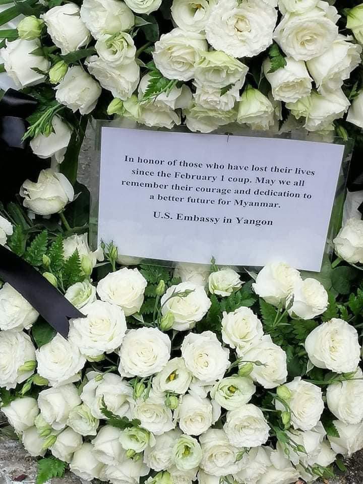 dawn1o9's tweet photo. This morning, US Embassy paid respect to the fallen heroes in front of the school in Kamaryut, where a protester had been killed. Around 9am, the police came and took the wrath away. Anyways, thanks for the gesture #Mar26Coup #WhatsHappeninginMyanmar https://t.co/QgXt6GILzY