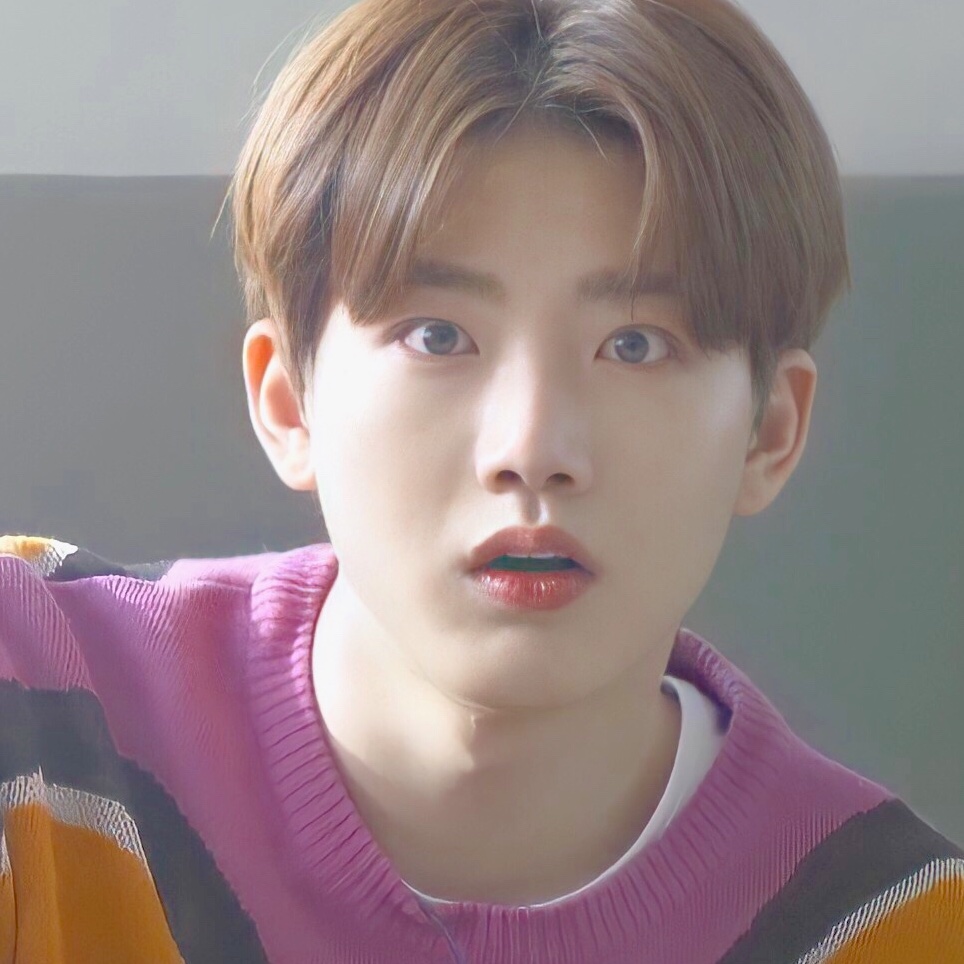 jnjarchive's tweet photo. sharing the same vibes of full-open eyes 
#준규 #지훈 https://t.co/SLs8vrzg5i