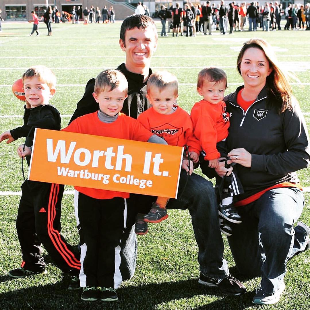 Kpirkl313's tweet photo. Better late than never! Of course we just had to celebrate UKnight Day! Wartburg holds such a special place in my heart for all the memories I have from my days there and the new memories my family continues to make there! Proud to be a Knight forever! #UKnightDay @jaredpirkl https://t.co/bnkP1NBaTQ
