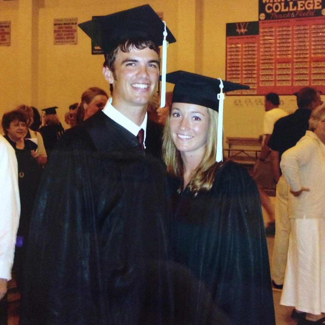 Kpirkl313's tweet photo. Better late than never! Of course we just had to celebrate UKnight Day! Wartburg holds such a special place in my heart for all the memories I have from my days there and the new memories my family continues to make there! Proud to be a Knight forever! #UKnightDay @jaredpirkl https://t.co/bnkP1NBaTQ