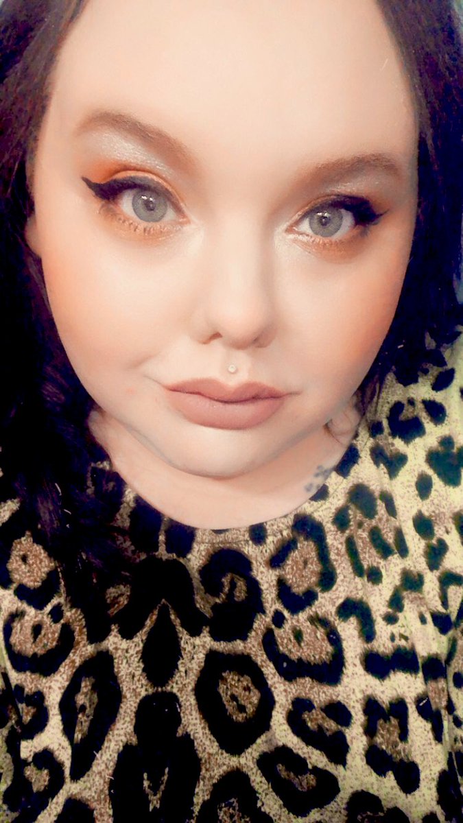 StellaaLeiigh's tweet photo. The last time I told you LOSERS to fix this, you actually listened. 🤦🏻‍♀️ I’m bored and I want to go shopping again tomorrow. 💋 Bring it up immediately pindicks. 

LINKS IN COMMENTS https://t.co/ywcCw6gHfv