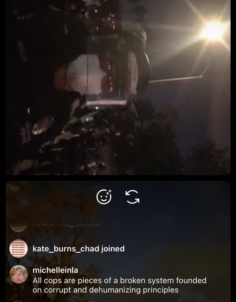 michelleinflow's tweet photo. My friends are getting arrested in Echo Park rn for #EchoParkRiseUp.

Was live with a friend when they got arrested. Total BS. LAPD is a waste of tax dollars that could be going to care.

Donate to @JailSupportLA for bail funds.
Cash App: BigCherry420
Venmo: Therese-Manpearl https://t.co/0Kj7XwlQFl