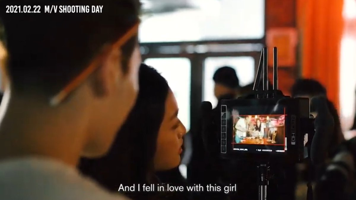 sneakyseunie's tweet photo. so the plot was it was all his imagination and the girl doesn't actually know him and married another man 💔😭 https://t.co/4XeDdynhm3