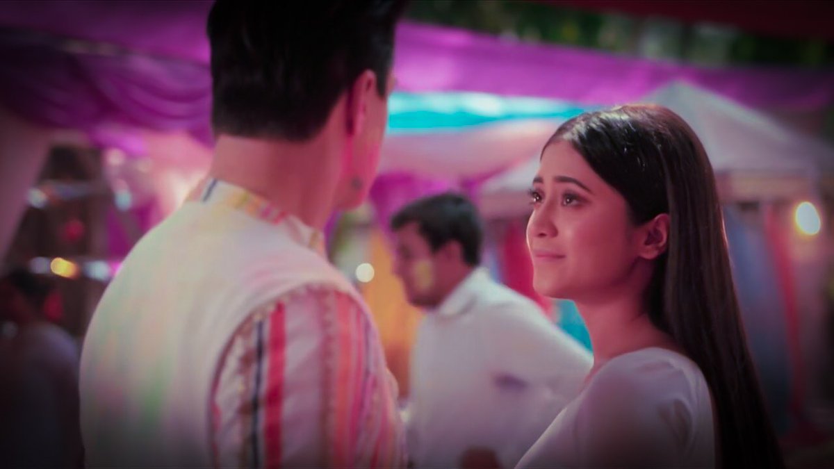 Riya_2110's tweet photo. Meri bechainiyo ko chain mill jaye
Tera chehra jab nazar aay
Mere diwanepan ko sabra mill jaaye
Tera chehra jab nazar aaye
KAIRA🥺🥺
#yrkkh #kaira https://t.co/749uitLpyA