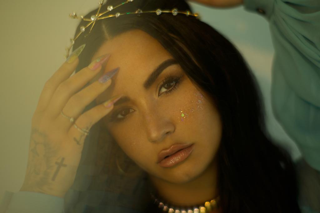 amazonmusic's tweet photo. .@ddlovato chronicles her growth, redemption, and the art of starting over with this new single "Dancing with the Devil" from her upcoming album ✨

Listen now on Amazon Music 🎧: https://t.co/90EQizdF1H https://t.co/wWPsbUn4s0