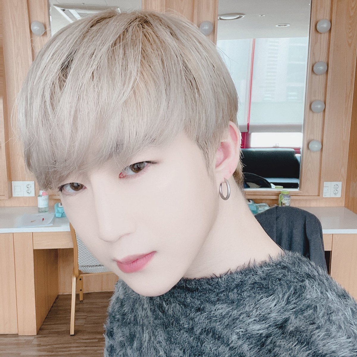 Noir__official's tweet photo. ์ค๋๋ ์ํ๊ณ ์ฌ๊ฒ์ ์ฐ๋ฆฌ ๋ฃจ๋ฏธ๋ค๐
#๋์๋ฅด #noir #๊น๋์ #daewon #ํผํํํด #๋ฃจ๋ฏธ์๋ฅด #์จ์์ด #์จ์์ด๋น๋ฐ๊ณ์ฝ #์ https://t.co/9C3PHKbQaJ