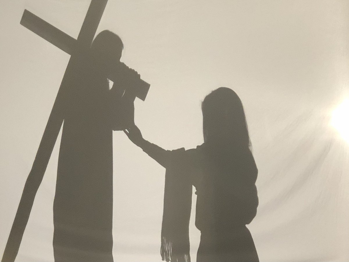 stmattsoc's tweet photo. Shadow Stations of the Cross presented by our 7th grade students...✝️ #SeeWhatMakesUsFamily #OutstandingCatholicEducation #StMatthewSchool https://t.co/iEd7ODE8aI