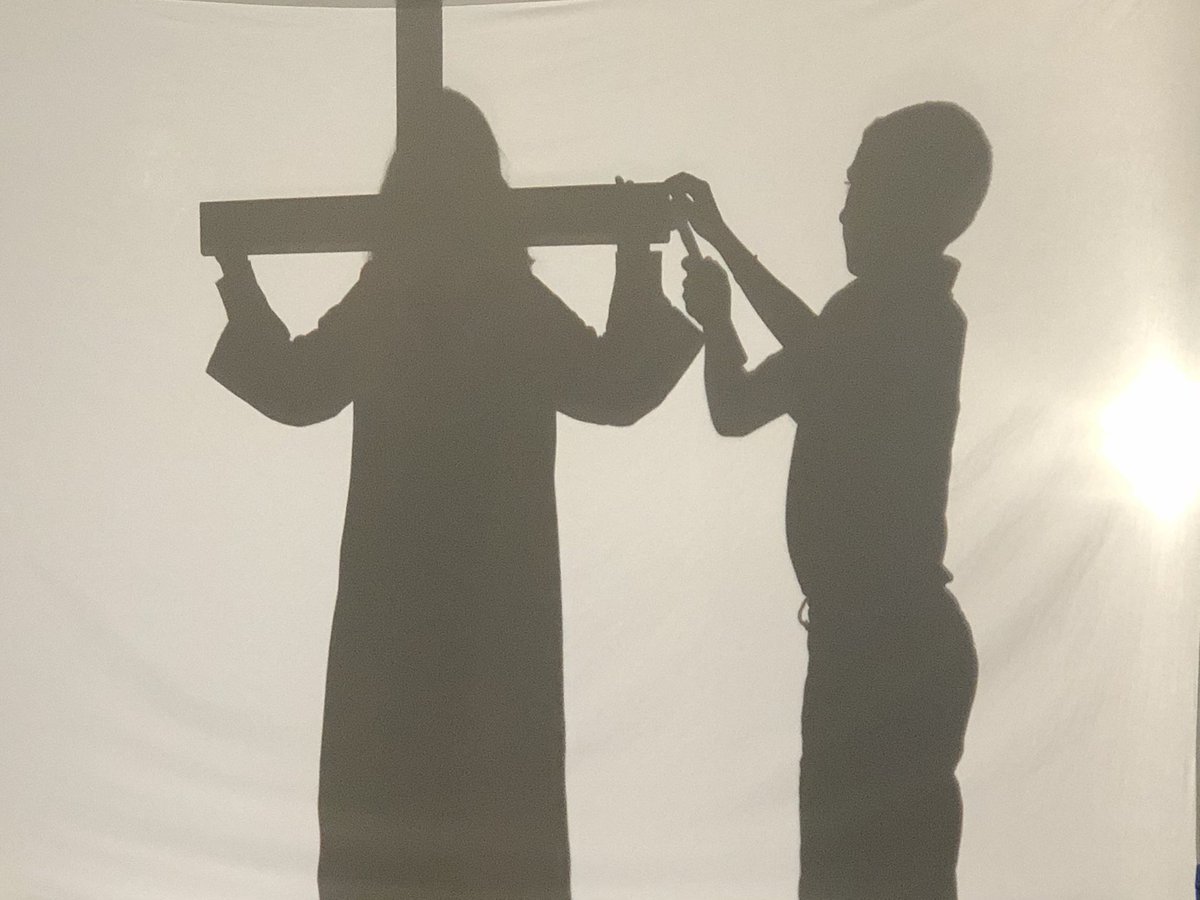 stmattsoc's tweet photo. Shadow Stations of the Cross presented by our 7th grade students...✝️ #SeeWhatMakesUsFamily #OutstandingCatholicEducation #StMatthewSchool https://t.co/iEd7ODE8aI