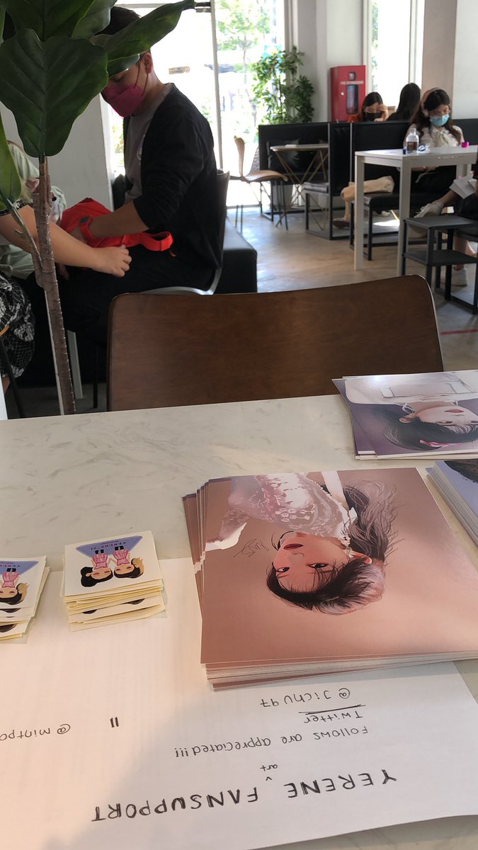 mintpolka's tweet photo. #SpringWithYerene am here beside admin table! https://t.co/DmetpFO14U