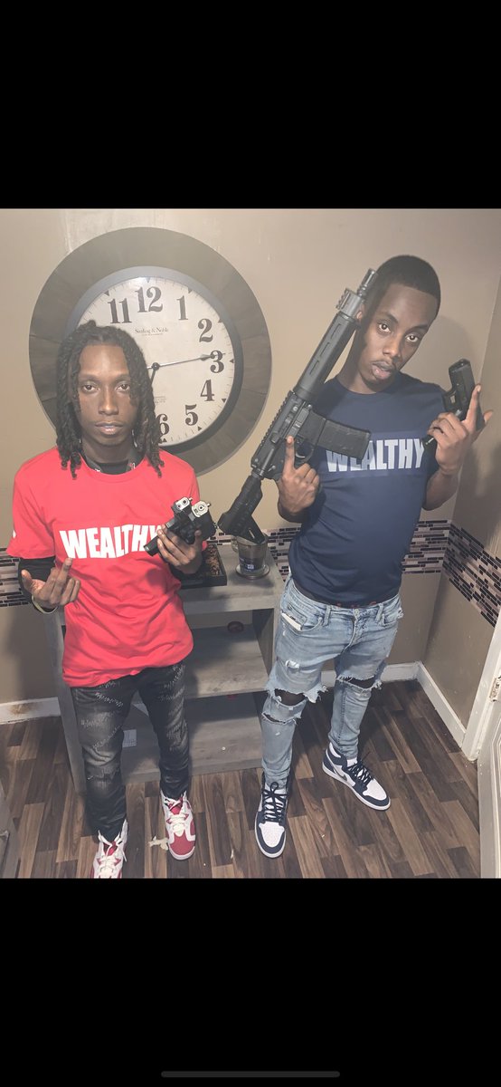 Tstreet__'s tweet photo. Why You Tripping Debo 🔋🦈 https://t.co/EQOFDKSkgR