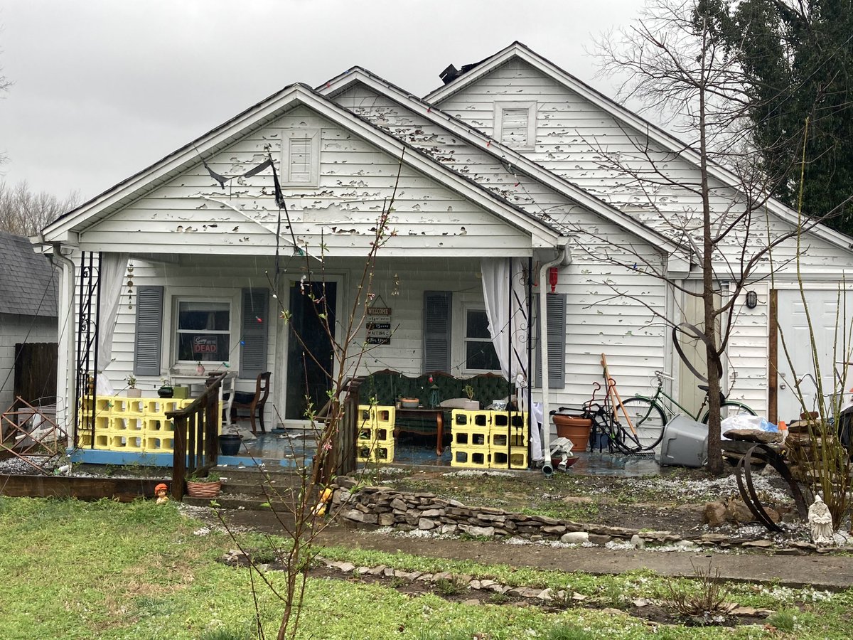 SissyDinkle's tweet photo. @NashSevereWx Our house on Matthews off of Gallatin in Inglewood (quarter size hail destroyed our siding + blew off roofing, and knocked the power transformer into our driveway) https://t.co/HuHikk6BhW