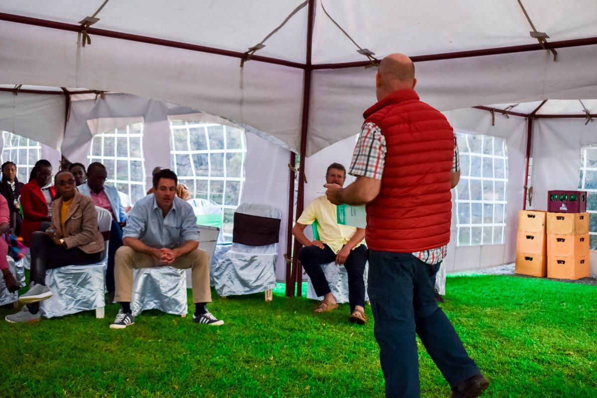 CropnutsAgtech's tweet photo. Our Q1 began with a culture of excellence, being remarkable, innovative and doing the right thing.

At Cropnuts, we value a #HappyCulture of celebrating the people who make the brand, and we have fun while at it!

#EasyFriday 
#HappyCulture https://t.co/WsLs3hNiFS