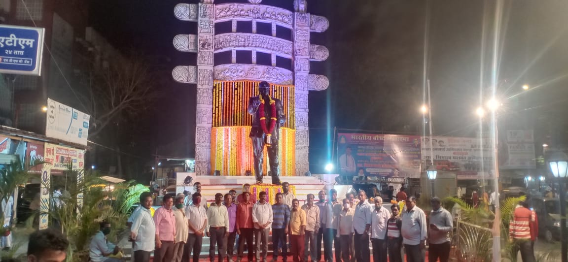 PawanR88's tweet photo. रोजी माता रमाबाई आंबेडकर नगर येथे नगरसेविका सौ रुपाली सुरेश आवळे यांच्या प्रयत्नाने  अग्निशमन केंद्राचे उद्घाटन आदरणीय भीमराव आंबेडकर साहेब यांचा उपस्थित  करण्यात आले .
@CMOMaharashtra @OfficeofUT @AUThackeray @ShivSena https://t.co/28lFTmkQA4