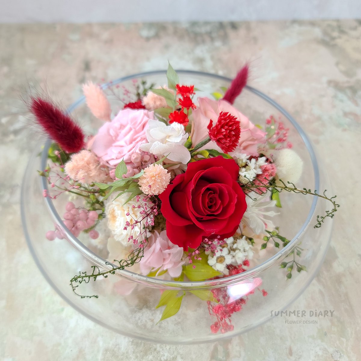 어쩐지 새콤달콤이 생각나는 #프리저브드유리수반
봄봄 하쥬💕